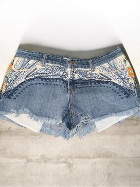 Vintage Havana embroidered Light Blue Denim Shorts with Multicolor Side Panels